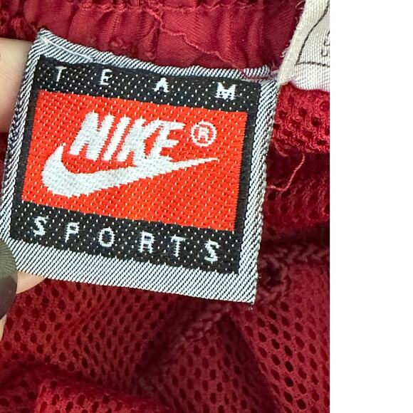 Nike sports vintage red pleated windbreaker pants size M - Picture 3 of 12